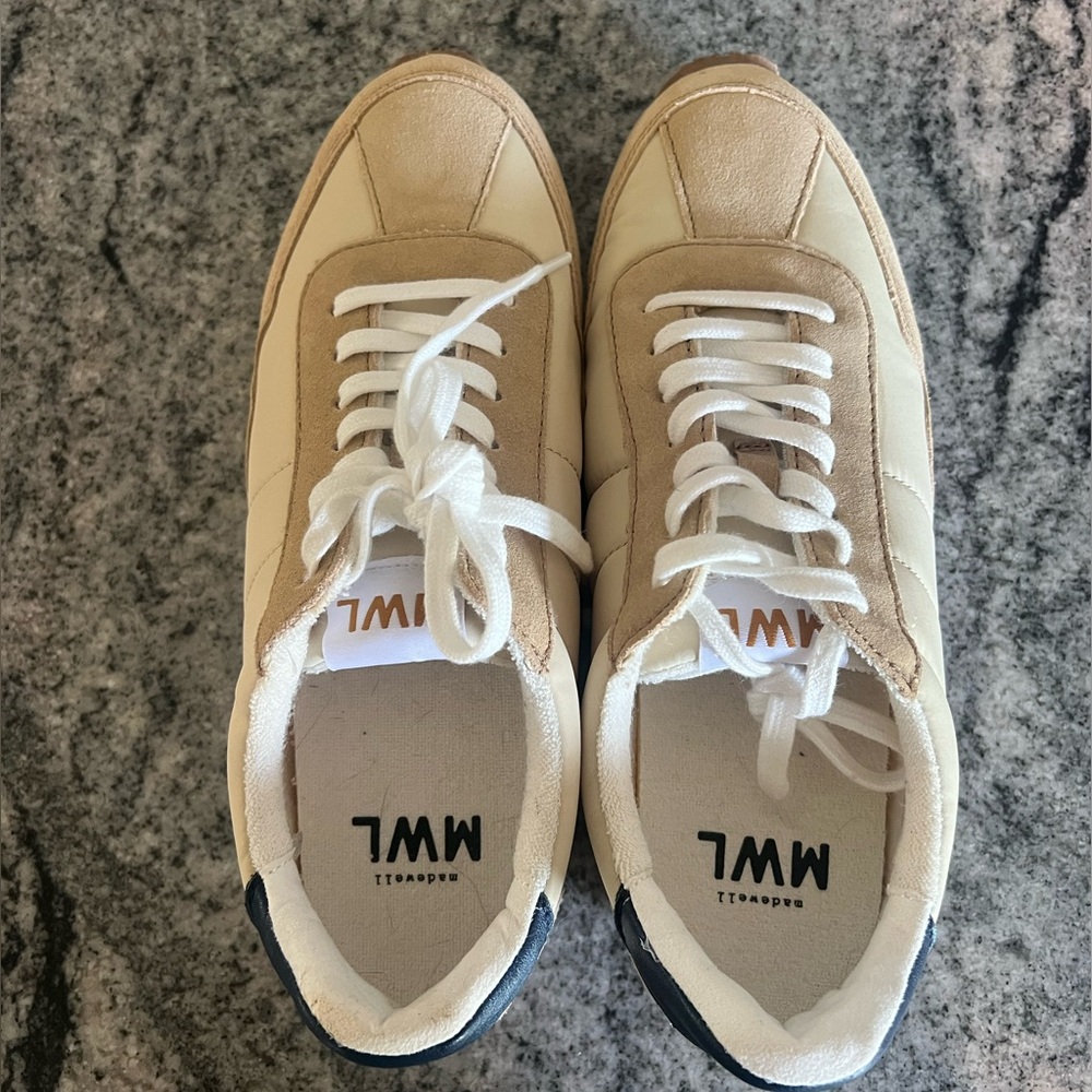 Madewell Sneakers 9.5 (Fit like a 9) - Picture 3 of 4